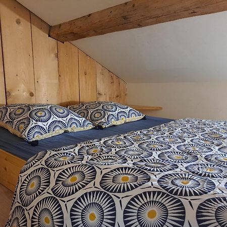 Studio Meuble Proche Conseil Departemental Du Jura Lons-le-Saunier Esterno foto