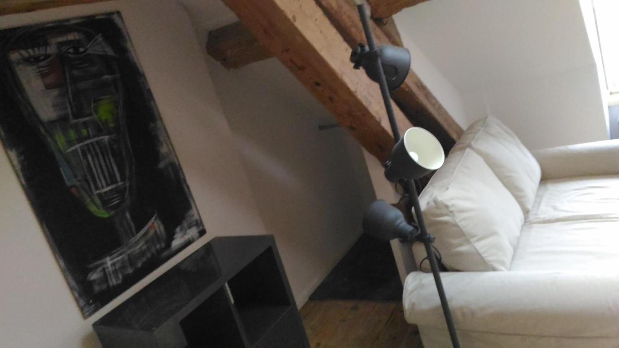 Studio Meuble Proche Conseil Departemental Du Jura Lons-le-Saunier Esterno foto