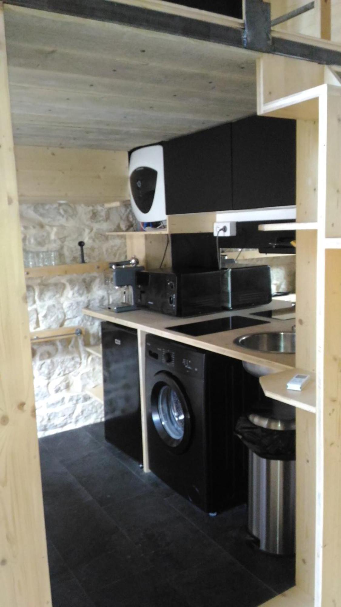Studio Meuble Proche Conseil Departemental Du Jura Lons-le-Saunier Esterno foto