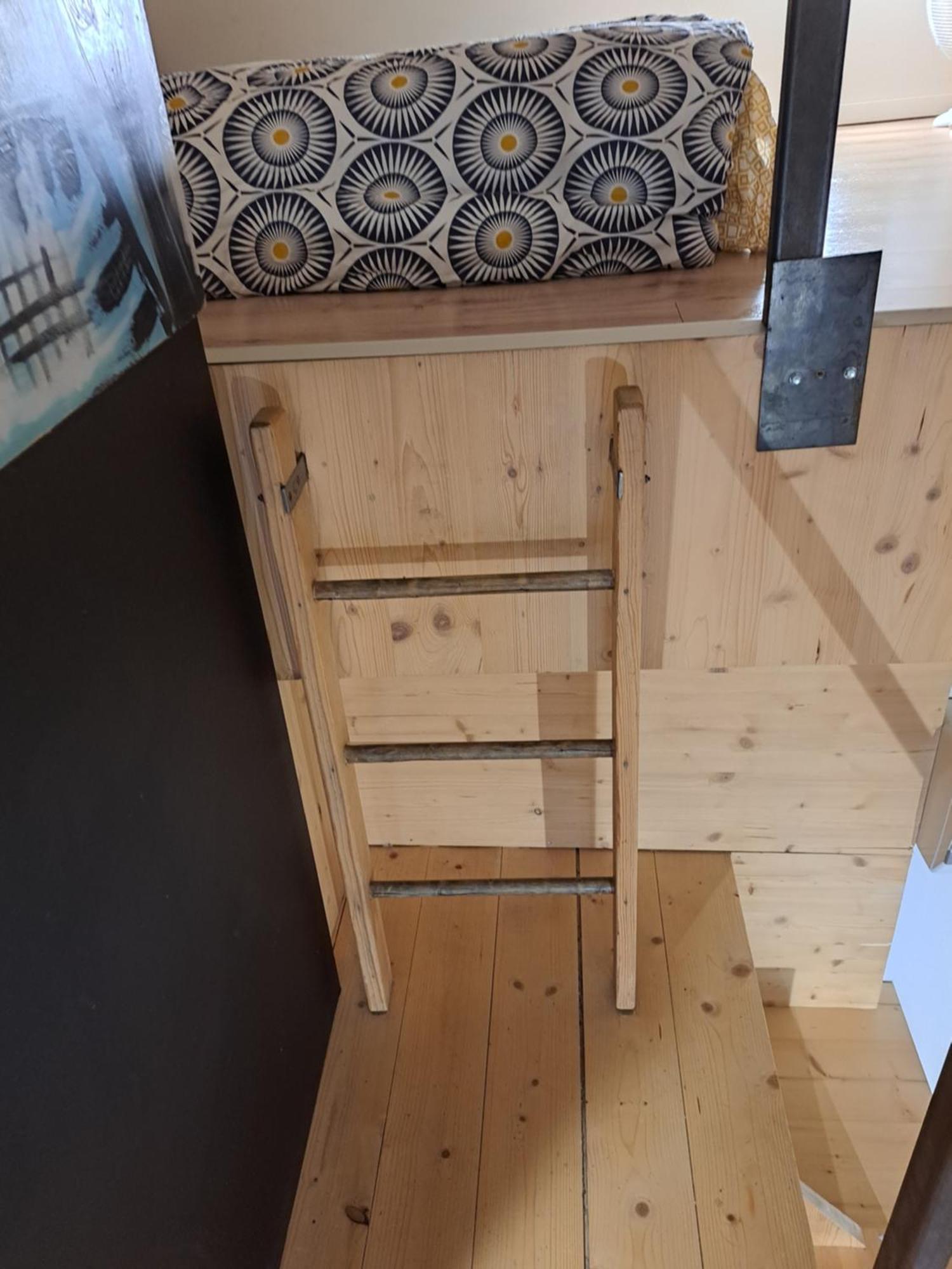 Studio Meuble Proche Conseil Departemental Du Jura Lons-le-Saunier Esterno foto