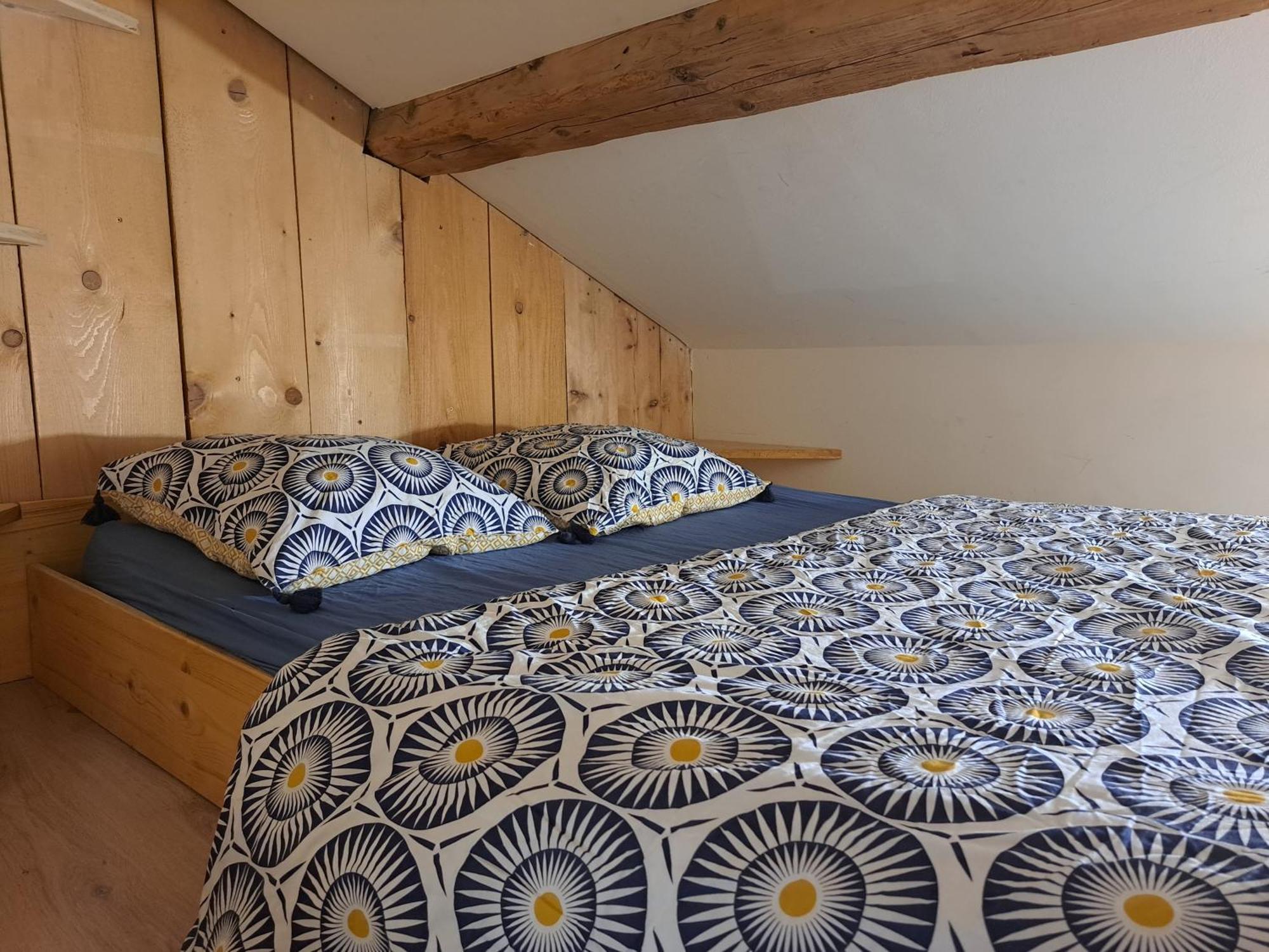 Studio Meuble Proche Conseil Departemental Du Jura Lons-le-Saunier Esterno foto